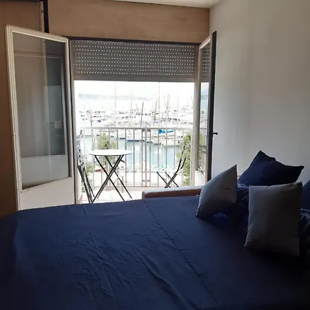 Au Port De * 사나리쉬르메르